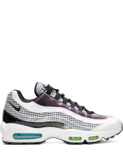 Nike Air Max 95 Lv8 Sneakers In White