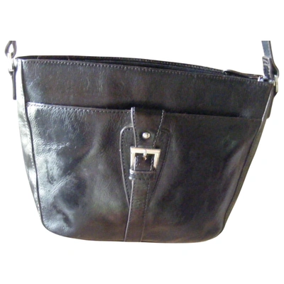 Pre-owned Etienne Aigner Leather Crossbody Bag In Black