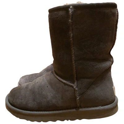 Pre-owned Ugg Faux Fur Snow Boots In Grey