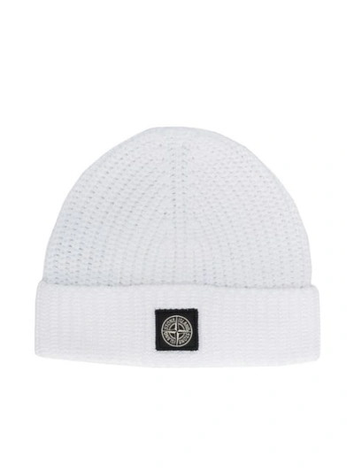 Stone Island Junior Teen Ribbed Knit Beanie In White