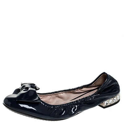 Pre-owned Miu Miu Blue Patent Leather Bow Detail Crystal Embellished Heel Scrunch Ballet Flats Size 35