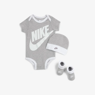 Nike Baby (6-12m) Bodysuit, Hat And Booties Box Set In Grey