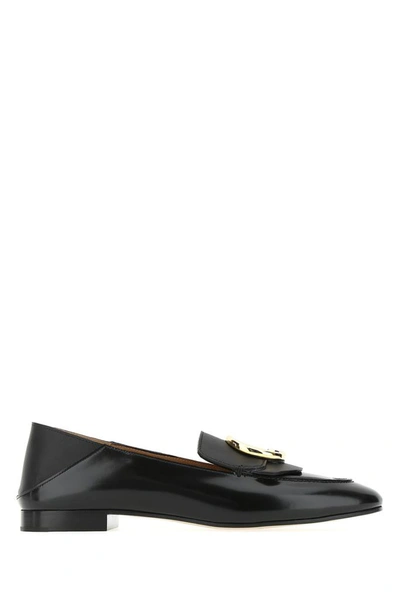 Chloé C Plaque Loafers In Black