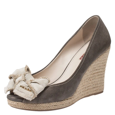 Pre-owned Prada Olive Green/beige Suede And Canvas Bow Peep Toe Espadrille Wedge Pumps Size 38.5