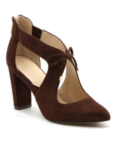 Adrienne Vittadini Nigel Shooties Women's Shoes In Hazelnut