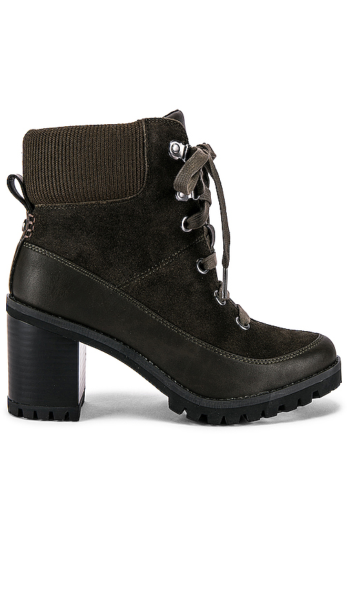 uggs with laces black
