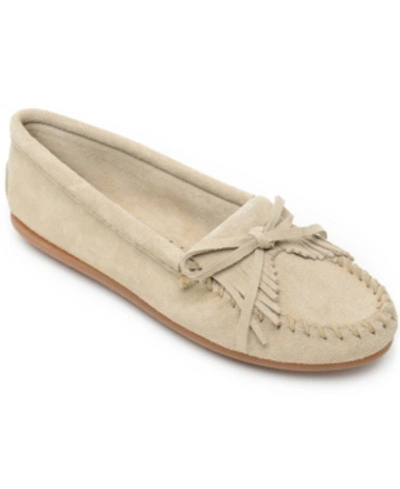 Minnetonka Women's Kilty Moccasin Flats Women's Shoes In Stone