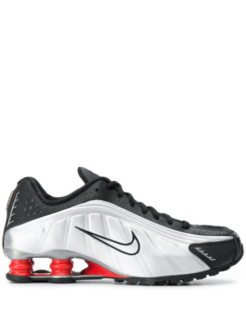 nike black shox r4 sneakers