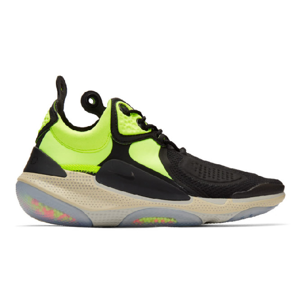 nike mid top sneakers