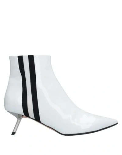 Alchimia Di Ballin Ankle Boot In White