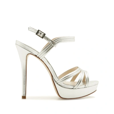 Schutz Bogga Sandal In Prata Silver