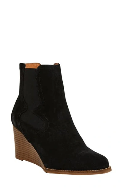 Andre Assous Sadie Wedge Chelsea Boot In Black Suede