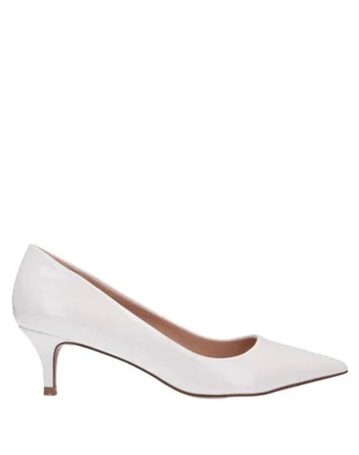 Steve Madden Pump In White