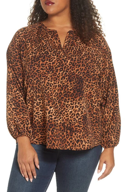 B Collection By Bobeau Curvy Julius Blouse In Textured Leopard