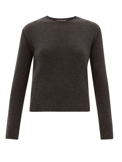 The Row Imani Round-neck Cashmere Sweater In Charcoal
