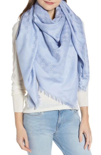 【TORY BURCH】LOGO JACQUARD TRAVELER☆華やか キレイ ストール Tory Burch Logo Jacquard Traveler Scarf In Classic Camel