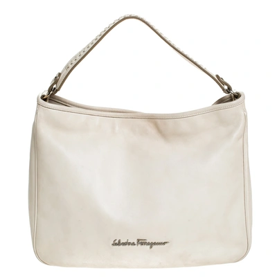 Pre-owned Ferragamo Off-white Leather Hobo