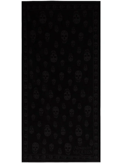 Alexander Mcqueen Tonal Logo Print Beach Towel In Black