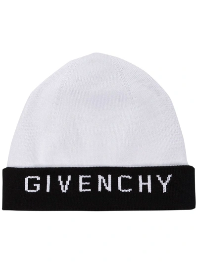 Givenchy Reversible Logo Beanie In 白色