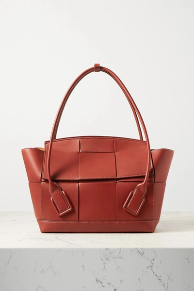 Bottega Veneta Arco Medium Intrecciato Leather Tote In Brown