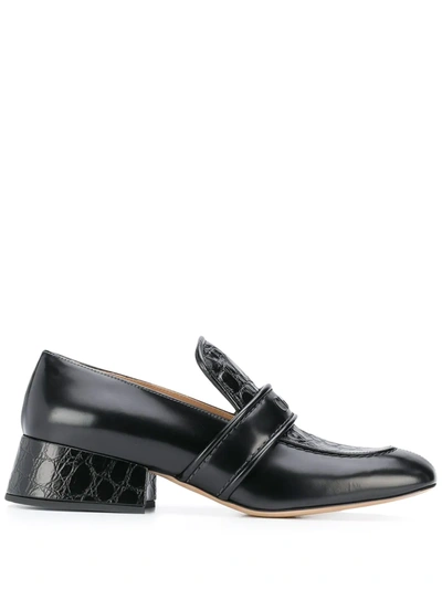 Chloé Cheryl Crocodile-effect Leather Heeled Loafers In Black