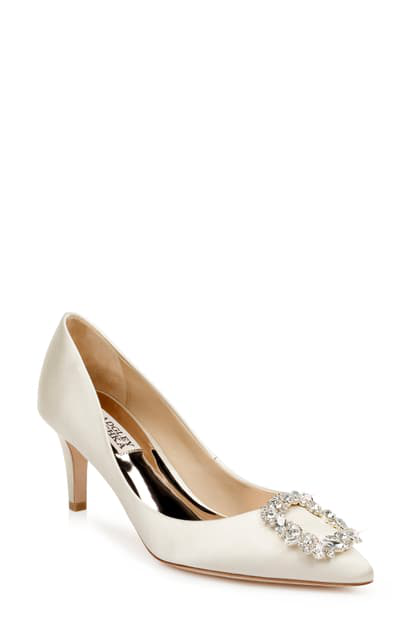 badgley mischka kitten heel