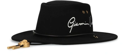 Versace Logo Hat In Nero