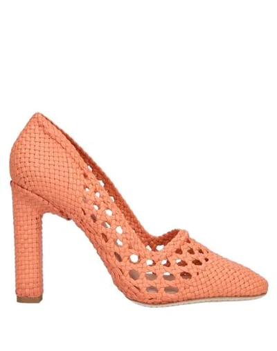 Santoni Edited By Marco Zanini Pumps In Pink