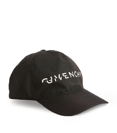 Givenchy Logo Baseball Cap In Black/white