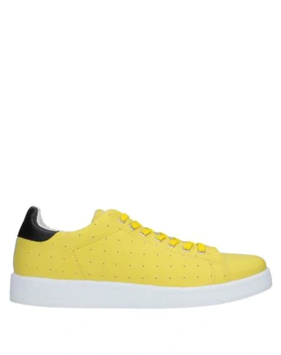 Daniele Alessandrini Sneakers In Yellow