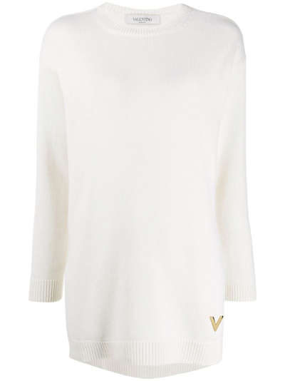 Valentino V-gold Plaque Cashmere Longline Jumper In Neutrals