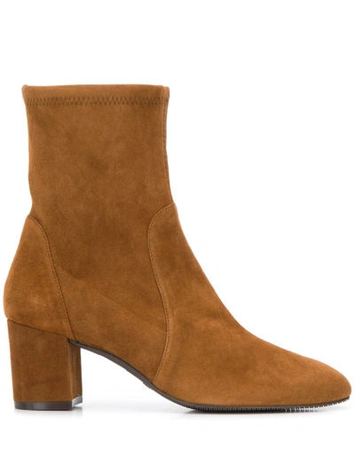 Stuart Weitzman 'yuliana' Stiefeletten In Brown