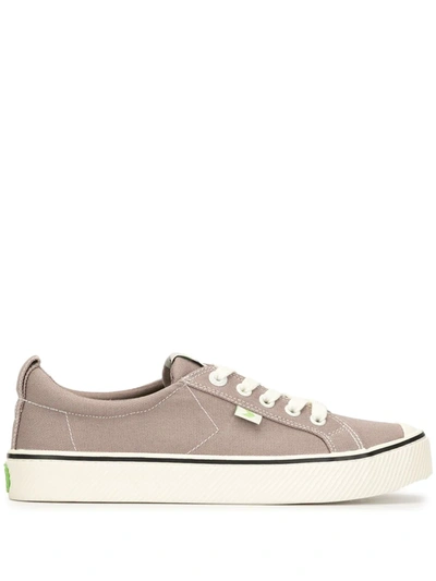 Cariuma Oca Stripe Low-top Canvas Sneakers In Grey