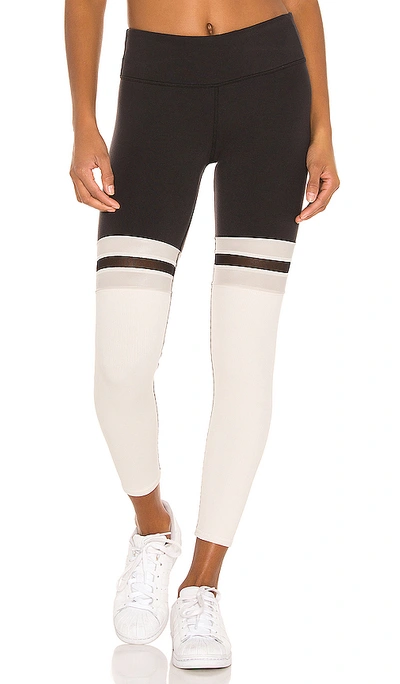 Alo Yoga Player High Waist 7/8 Leggings In Black & Bone