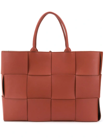 Bottega Veneta Arco Tote Bag In Brown