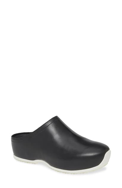 ecco clog