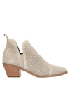 Sigerson Morrison Ankle Boot In Dove Grey