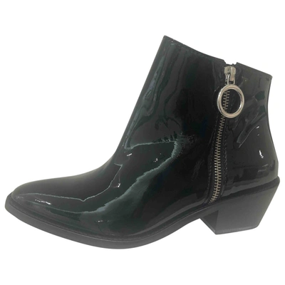 Pre-owned Moschino Patent Leather Ankle Boots