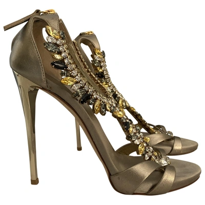 Pre-owned Giuseppe Zanotti Leather Sandals In Gold