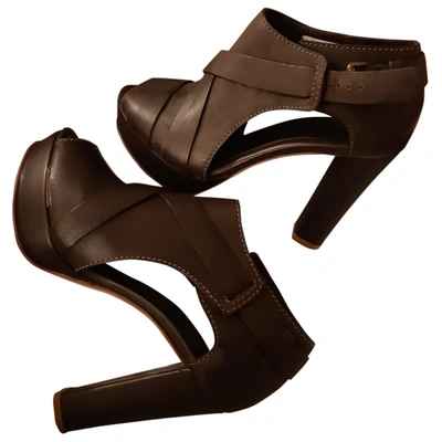 Pre-owned Tila March Leather Sandals In Brown