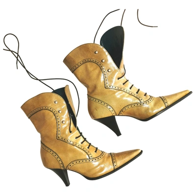 Pre-owned Coccinelle Leather Boots In Beige