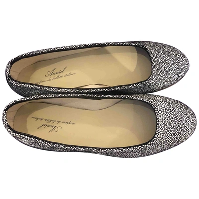 Pre-owned Anniel Leather Ballet Flats In Black
