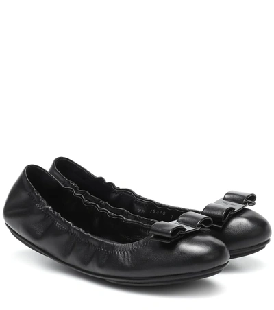 Ferragamo Lizink Leather Vara Bow Ballet Flats In Black
