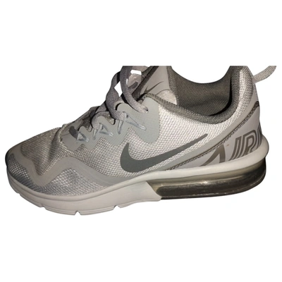 Pre-owned Nike Grey Plastic Trainers