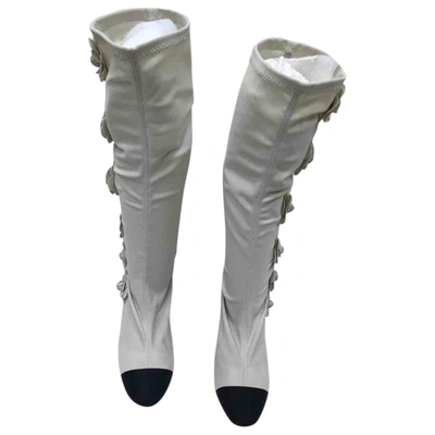 Pre-owned Chanel Cloth Boots In White