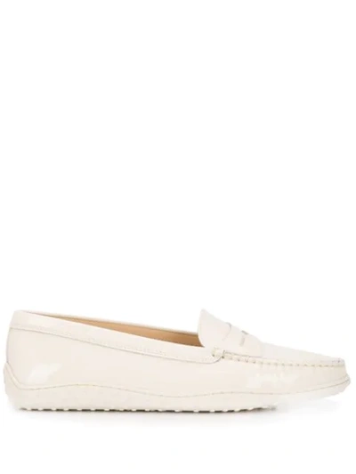 Tod's Gommino Patent-leather Loafers In Off White