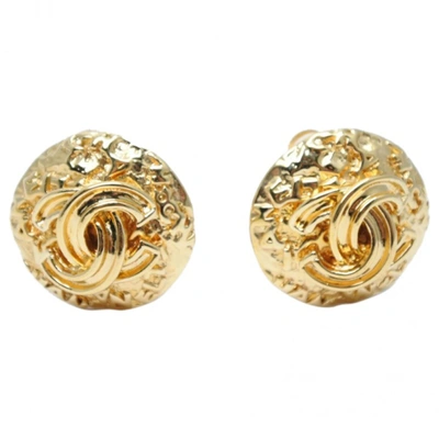 Pre-owned Chanel Cc Gold Metal Earrings