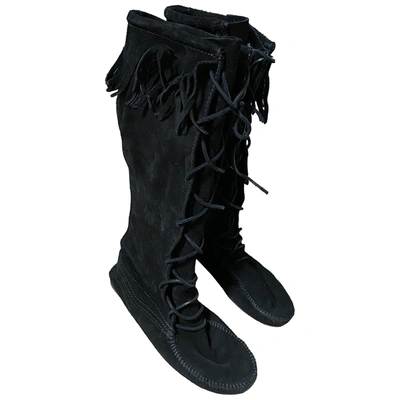 Pre-owned Minnetonka Black Suede Boots