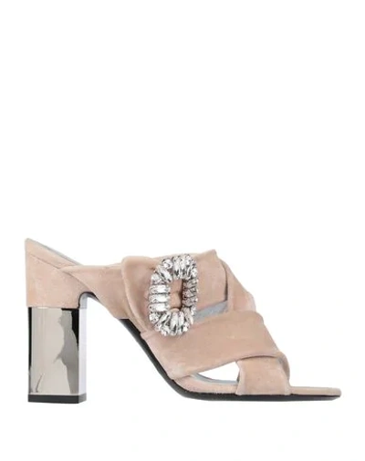 Roger Vivier Sandals In Rougefarben
