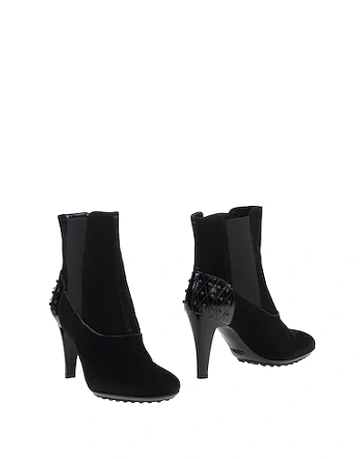 Tod's Ankle Boots In Black
